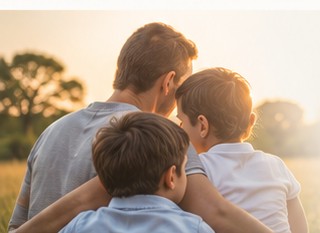 Familia compartiendo tiempo al aire libre